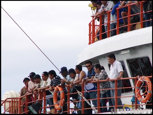 ferry-1.jpg