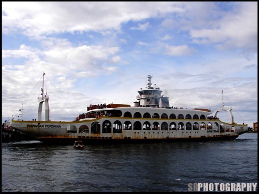ferry-3.jpg